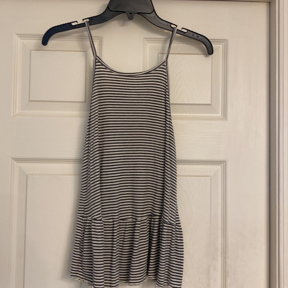American Eagle Outfitters Small black/white striped ribbed tank top - Picture 2 of 4
